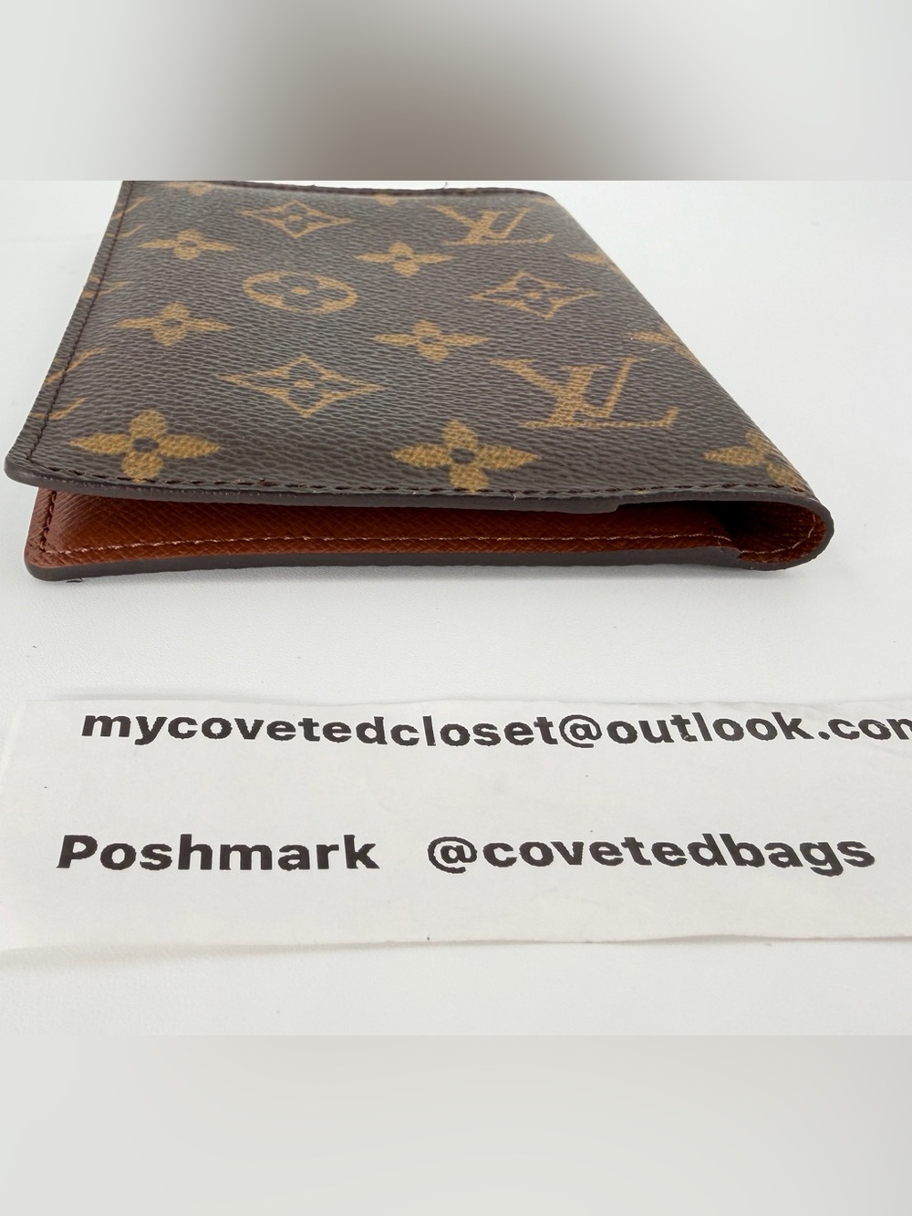 Louis Vuitton Monogram Passport Cover Rank A Condition w/Entrupy COA🤎 - Picture 4 of 15